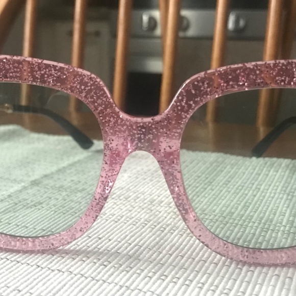 Gucci Pink Glitter Sunglasses (worn once) - Picture 2 of 2